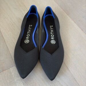 Rothy's The Point women's black shoe size 8